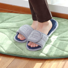 將圖片載入圖庫檢視器 Catchmop 神奇拖鞋(1雙) (4款顏色可選擇-橄欖綠/海軍藍/酒紅色/粉紅色)  Cleaning Slippers(1 Pair) (4 Colors) 韓國專利倒勾設計,一邊走路一邊拖地輕鬆吸附不費力